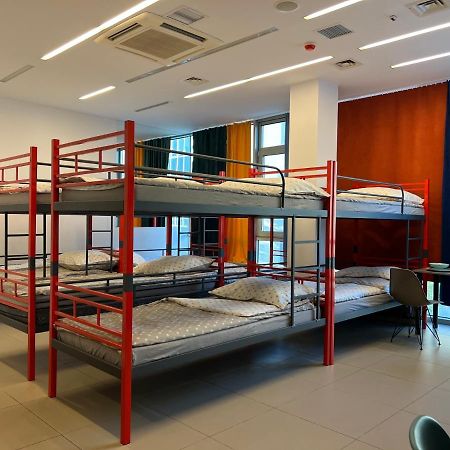 Hostel Fuchs Варшава Екстер'єр фото