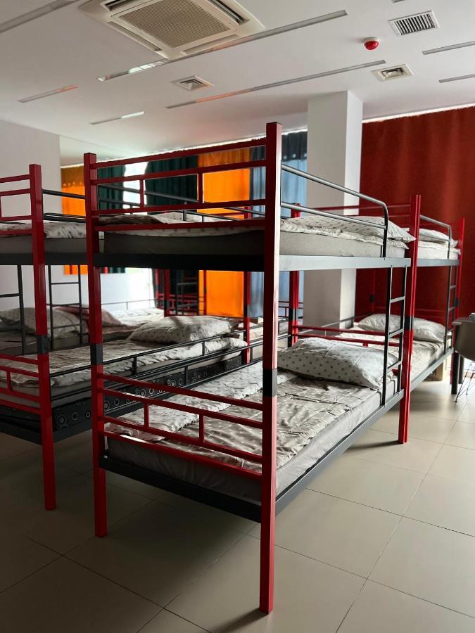 Hostel Fuchs Варшава Екстер'єр фото